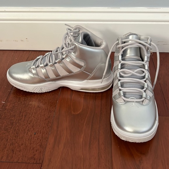 Jordan Shoes - silver jordans
